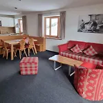 Gaestehaus Alpina Lägenhet Riezlern