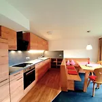 Gaestehaus Alpina *