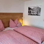 Gaestehaus Alpina * Riezlern