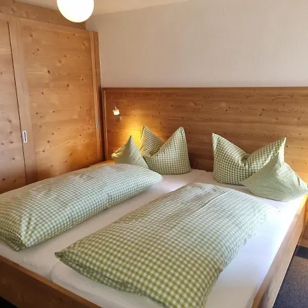 Gaestehaus Alpina *
