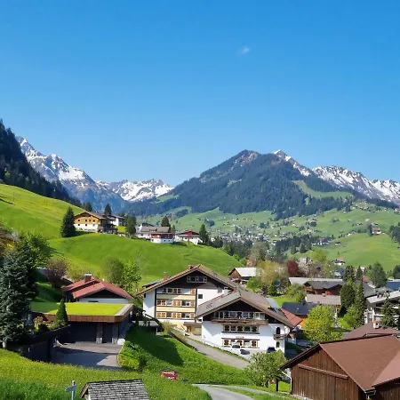 Gaestehaus Alpina Lejlighed *