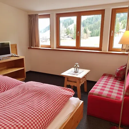 Apartment Gaestehaus Alpina Riezlern