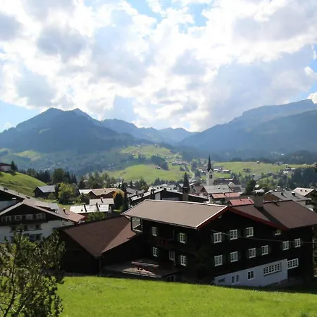 Gaestehaus Alpina